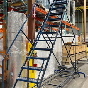 Laliberté Produits Industriels Escalier Mobile AGF 16 marches 12 pieds plateforme