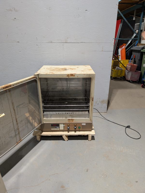 Four de laboratoire ISOTHERM 655F
