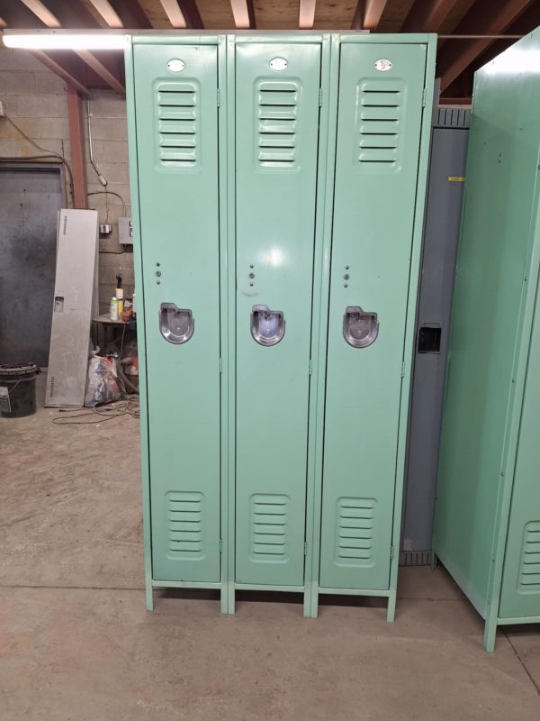 Casiers 3 portes vert reconditionné.1