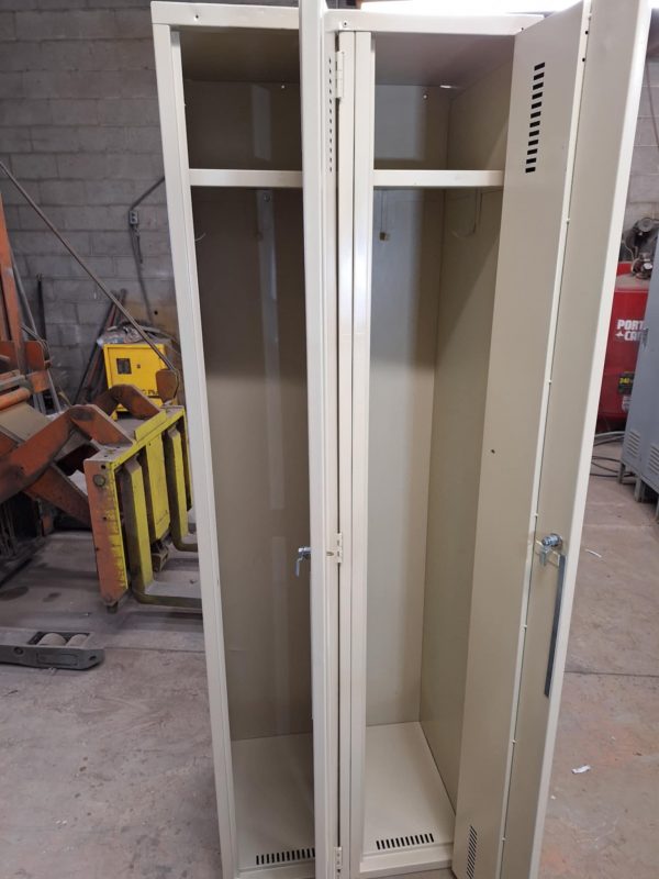 Cassier double reconditionné avec serrures comme neuf .2