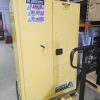 Armoire produits dangereux Just Rite 45 gallons.