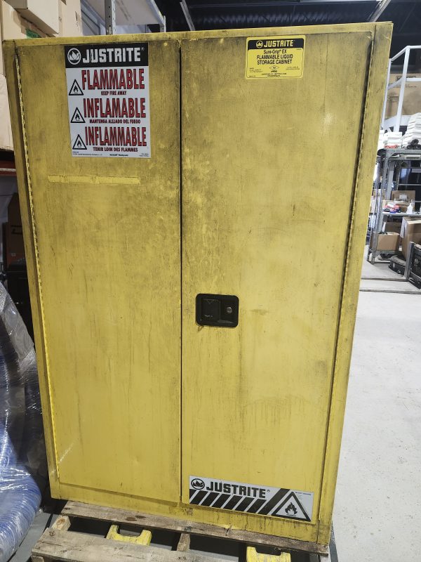 Armoire produits dangereux Just Rite 45 gallons