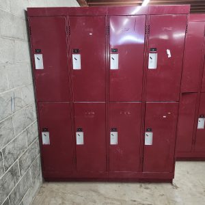 Laliberté Produits Industriels Casiers demi-portes 15'' très propres et rares