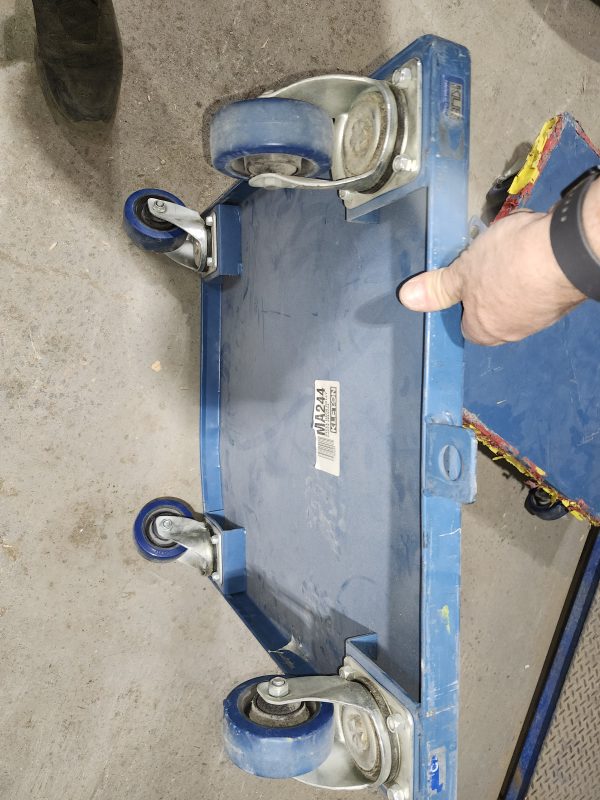 Plateau roulants en acier 24” X 24”