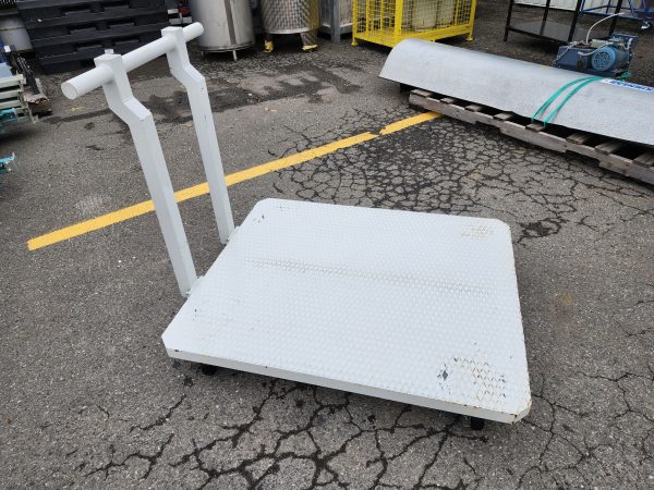 Chariot plateforme heavy duty en acier