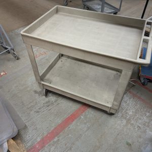 Laliberté Produits Industriels Chariot Rubbermaid gris