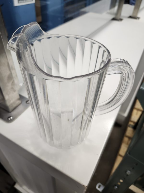Pichet polycarbonate 32oz Carlisle