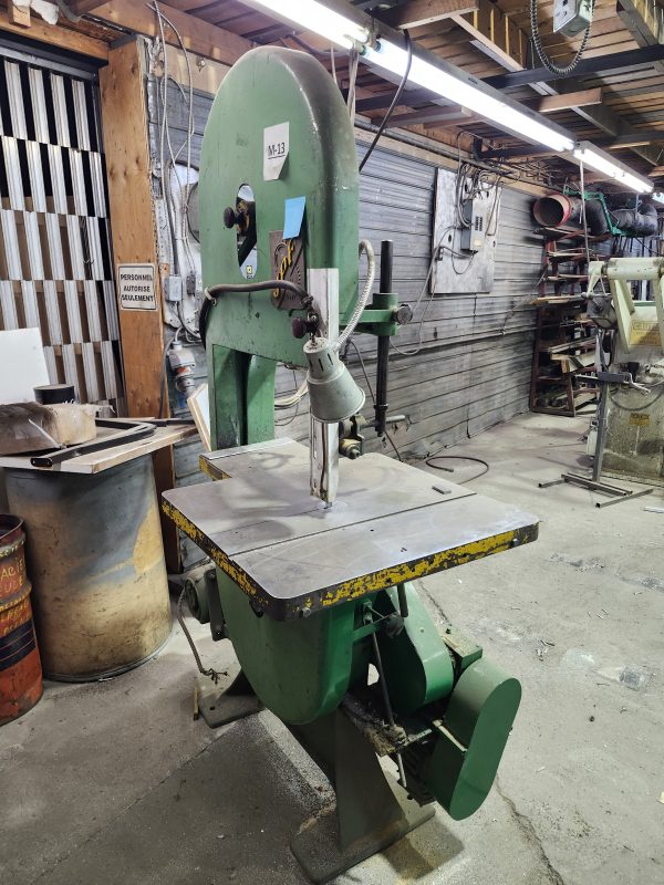 Scie a Ruban métal 600 volts fabriqué Angleterre