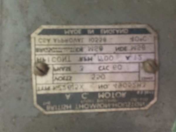 Scie a Ruban métal 600 volts fabriqué Angleterre